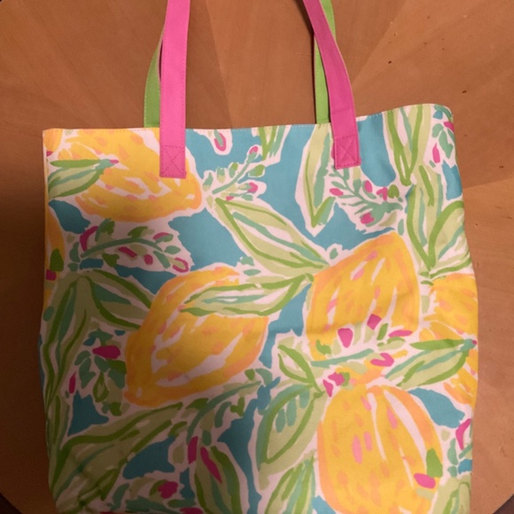 Lilly Pulitzer x Estée Lauder Lemons 🍋 Tote bag - Picture 3 of 9